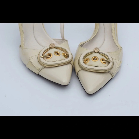 BCBGmaxAzria sling back pumps - Picture 3 of 8